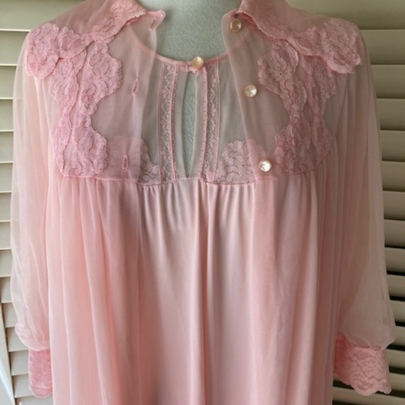 Vintage Floor Length Gown and Robe (as is) - Picture 5 of 15